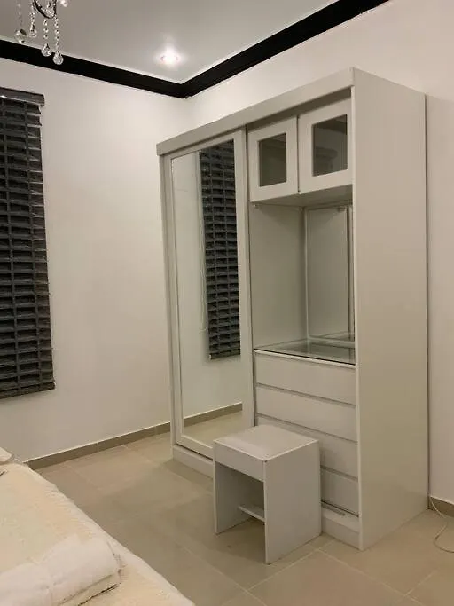 Apartamento شقة ثلاث غرف نوم في منطقة حيوية Yidda